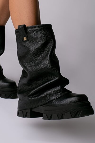 Vanilla Days Ghete din piele de bizon negru cu accente aurii și finisaj unic decolorat