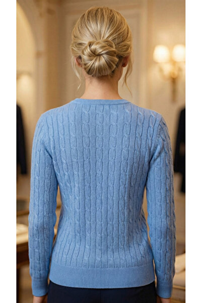 Gant Perfect Blue knitted sweater with V-neck - women