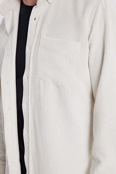 Tudors Ανδρικό πουκάμισο με κανονική εφαρμογή, άνετο κοψίματος κοτλέ με βελούδινη εμφάνιση με κουμπιά στο γιακά, κρεμ χρώματος