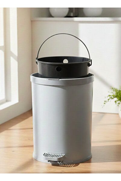 SUPPLIER Pedal Trash Can with Removable Inner Bucket | Compact Plastic Waste Bin with Foot Pedal