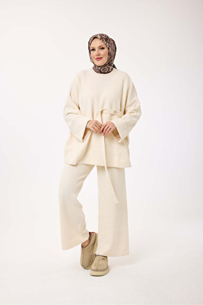 My City 44120 - Stylish Comfortable Casual Women's Set with Belt Accessory and Knitted Pants