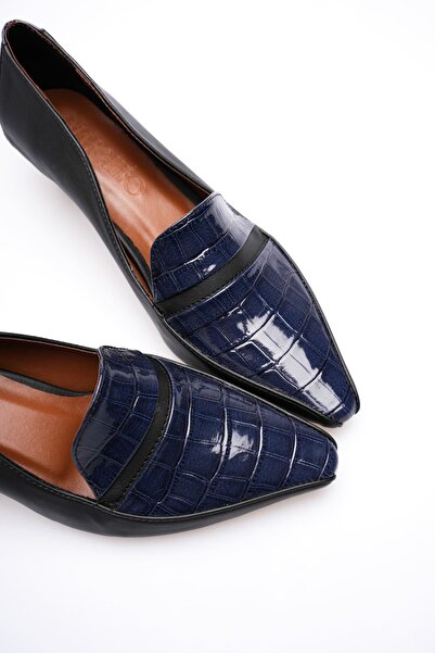 MARCHEO Elsie Women's Black Navy Blue Crocodile Short Heeled Shoes