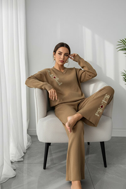 NEWCO Plain Textured Pearl Embroidered V-Neck Knitwear Two-Piece Regular Suit