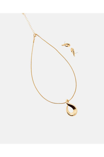 REDTAG طقم نسائي من قلادة وأقراط ذهبية (قطعتين)