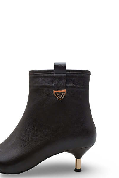 Women Lay-z Women's Brown Leather 5 cm Heel Pointed Toe Stylish Ankle Boots – Elegant and Modern Combination Complement.