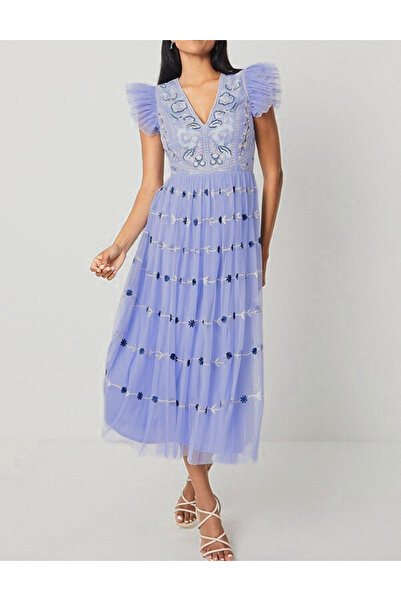 Coast Rochie medie, Mov