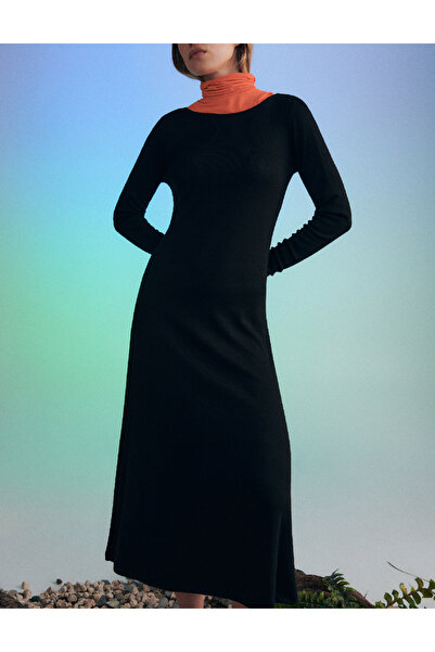 Reserved Medium dress, Black