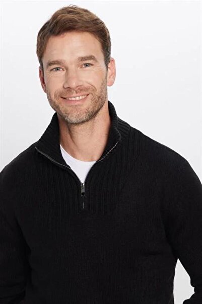 Tudors Ανδρικό πλεκτό πουλόβερ ψηλός λαιμός σε συσκευασία εφαρμοστό τεμαχίων σε μαύρο-πράσινο-σκούρο μπλε χρώμα με φερμουάρ