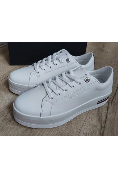 Tommy Hilfiger Eilion 7A Sneaker Xw0Xw04698