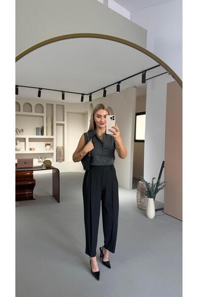 Sezgi Tekin Thick Pleated Black Carrot Pants