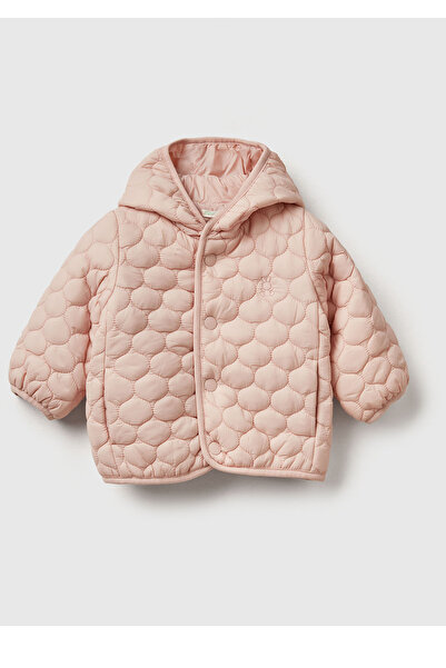 United Colors of Benetton سترة مبطنة مطرزة على شكل أرنب وردي فاتح للأطفال مع ...