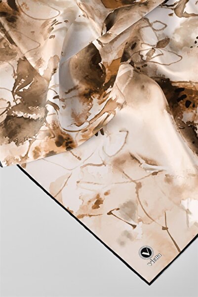 VİOLLA Twill Batik Çiçek Desenli Bej Renkli 90x90 Eşarp (İpek İçermez) Kenar ...