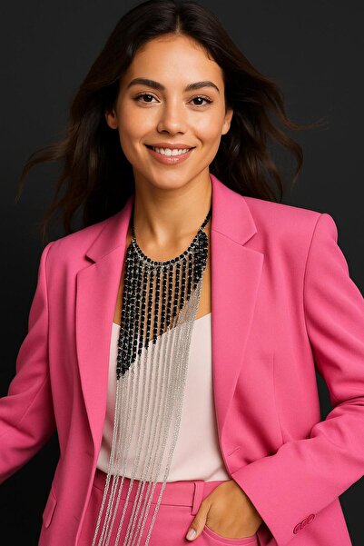 JİMNY JEWELRY قلادة طويلة بتصميم انسيابي من الفولاذ الكريستالي من ليورا