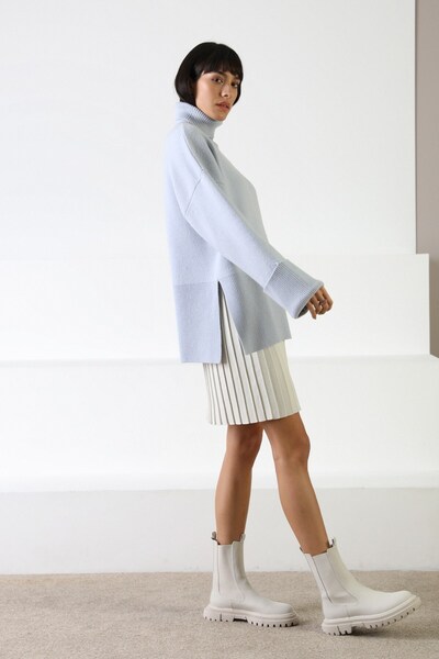 Ferraro Blue Long Sleeve Side Slit Turtleneck Cashmere Women's Knitwear Sweater