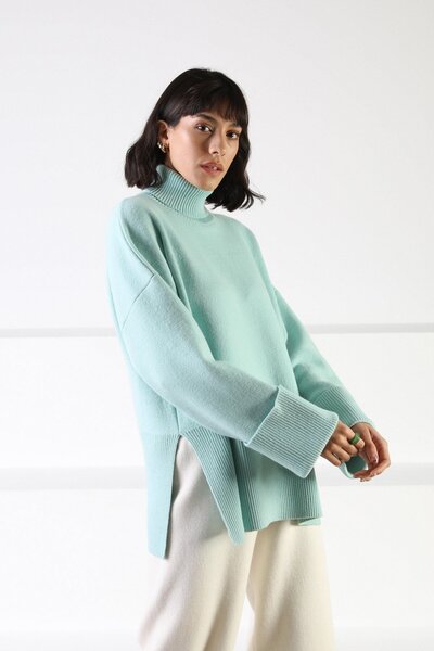 Ferraro Mint Long Sleeve Side Slit Turtleneck Cashmere Women's Knitwear Sweater
