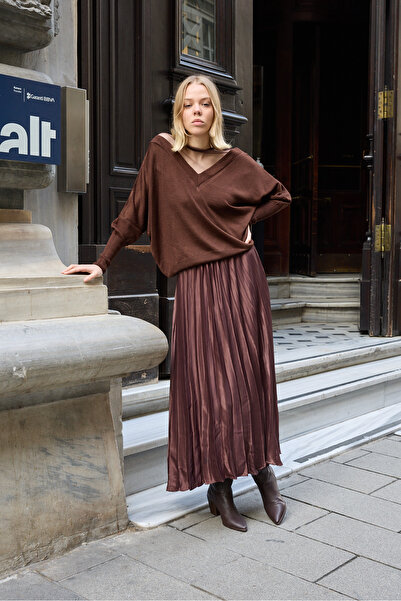 sumoda Tulle Detail on the Collar Front and Back V-Neck Mercerized Knitwear Women's Sweater