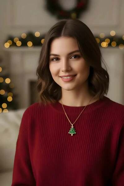 Clariss Çelik Zincir Gold Renk Çam Ağacı Model Yılbaşı Temalı Kadın Kolye