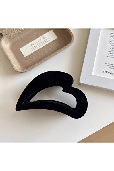 Pelin Aksesuar Μαύρη βελούδινη αγκράφα με υφή καρδιάς