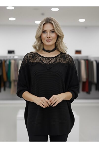 bohostyle Knitted Sweater with Lilac Sleeves and Lace Details – Elegant & Comfortable Design