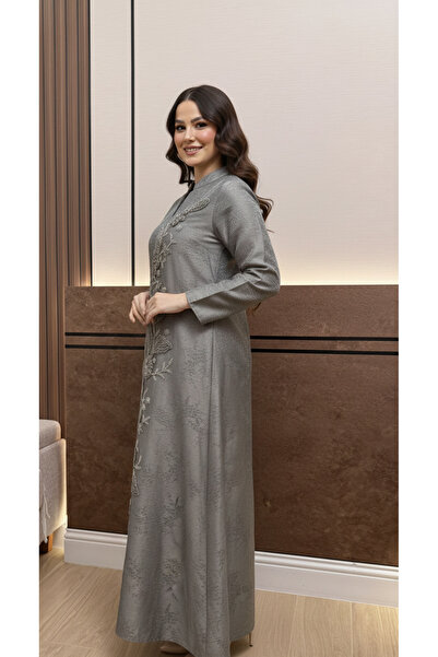 Moda Line Royal jalabiya with rose embroidery