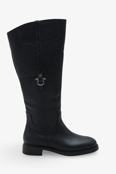 Cananın Pabuçları أحذية طويلة من دافين مع مشبك