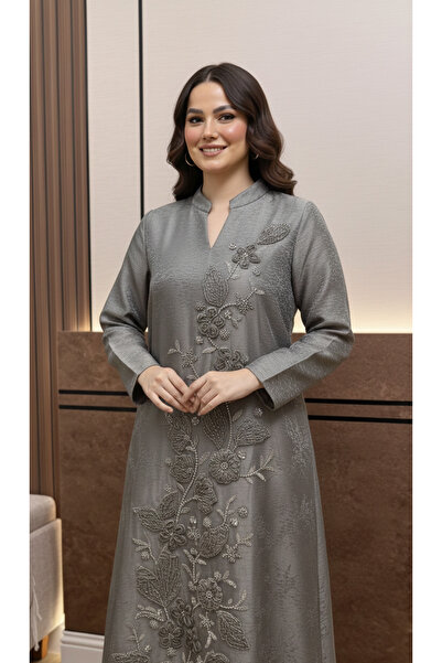 Moda Line Royal jalabiya with rose embroidery