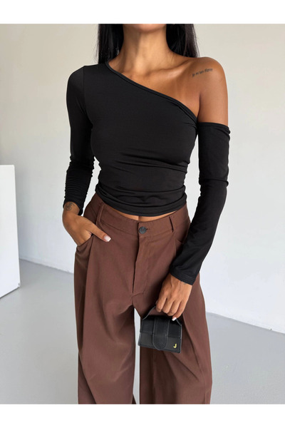 ZENGEZUR MALL Drnds Shoulder Detailed Sleeved Blouse Black F2336 (220753) (Size: S)