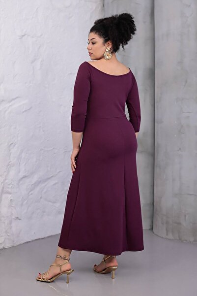 Truva XXL Plus Size Elegant Purple Dress Model: Boat Neck & Three Quarter Sleeve Crepe Fabric