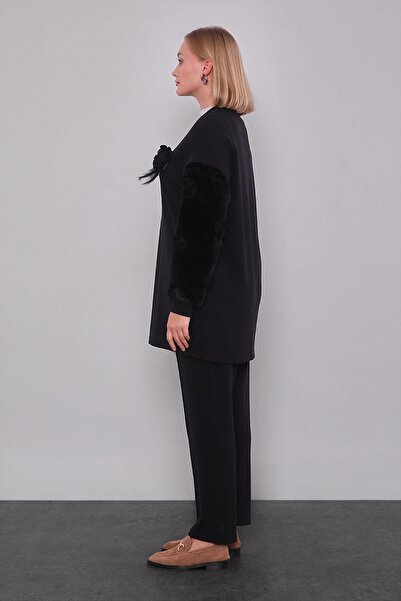 Levidor Black Fur Sleeve Detailed Double Suit