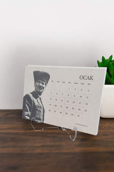Burak Baskı Tasarım 2026 Yılı Nostaljik Atatürk Temalı Standlı Masa Üstü Takvimi - Öğretmen - Yılbaşı Hediyesi