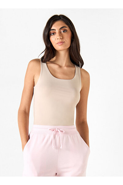 FAV Tank Top with Round Neck