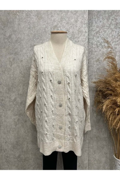 Turtaş 26K8220 HIRKA UZUN DÜĞMELİ VE ÖNÜ TAŞLI KREM