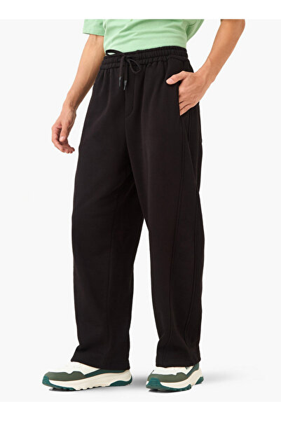 Lee Cooper Men Relaxed Fit Cotton Blend Joggers