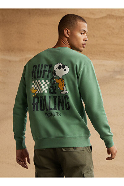 SP Characters Men Regular Fit Snoopy Print Sweatshirt