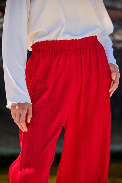 Starinci Mayo Women's Trousers Lightweight Fabric Pleated Red