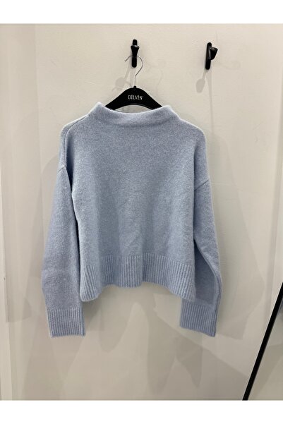 Dilvin Dik yaka yumuşak dokulu yırtmaçlı triko kazak