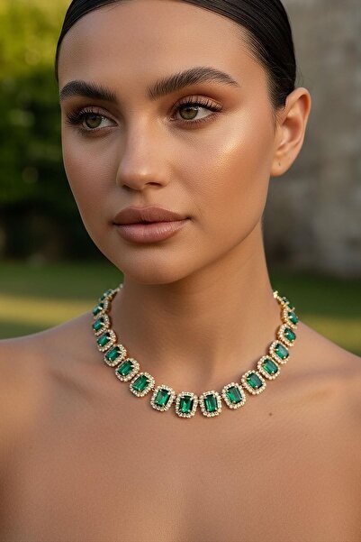 TAKIŞTIR Altın Renk Yeşil Taş Detaylı Tasarım Abiye Kolye