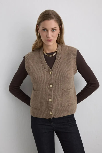 Gusto Wool Knitwear Vest - Mink