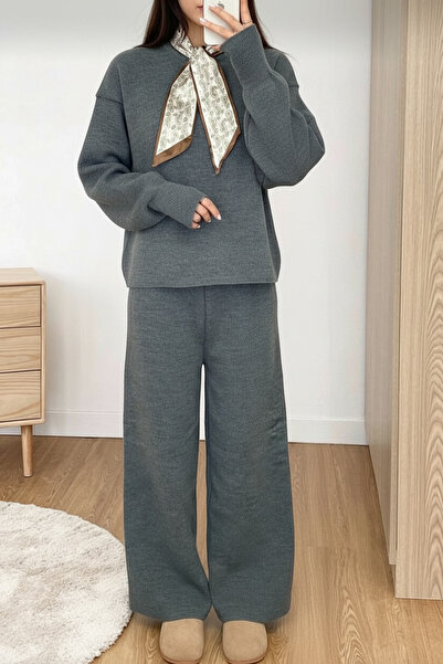 NEWCO Scarf, Biscuit Collar, Wide Leg, Two-Piece Knitwear Set