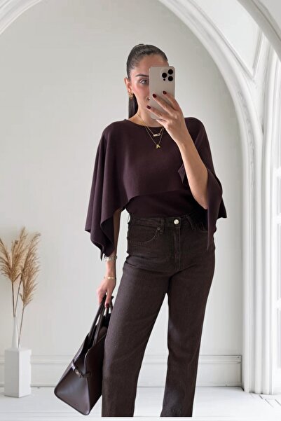 LE CARAMBOLE Γυναικείο Πλεκτό Πουλόβερ Μοντέλο Cape oversized σε καφέ χρώμα