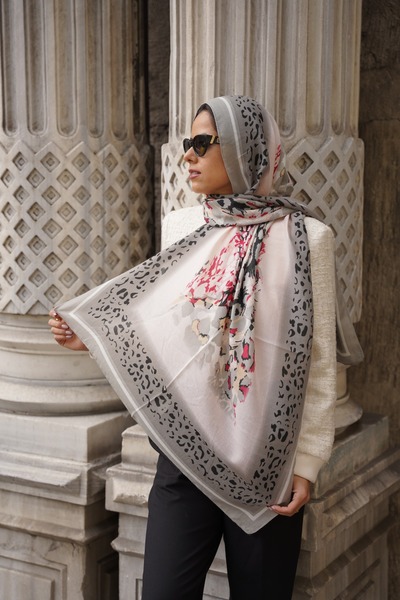 tomrisboutique شال فاخر من قماش الفسكوز والقطن للحجاب مناسب للفصول الأربعة مز...