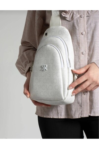 eflanmoda حقيبة كتف وحقيبة يد من بولو أوف كولورز بطباعة بيضاء