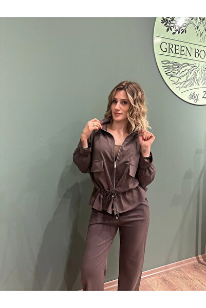 Greenboutique طقم رياضي بسحاب أمامي وأكمام مطاطية بلون بني فاتح