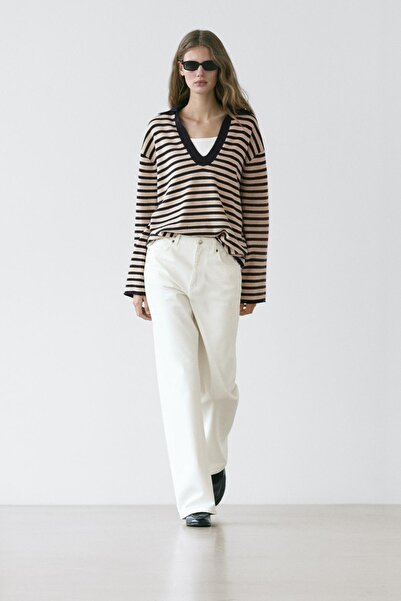 Massimo Dutti V yaka çizgili triko kazak