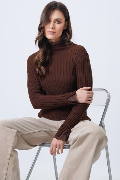 Trend Alaçatı Stili Women's Brown Tulle Detailed D Mock Neck F Corded Fabric Knitwear Sweater Vs01692