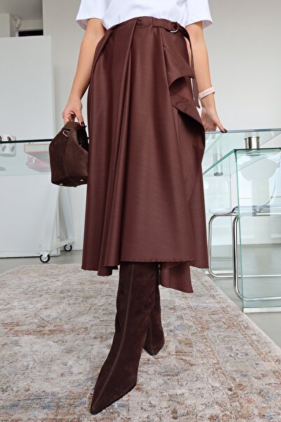 Özge Özgenç Pleated Skirt with Button and Belt Detail