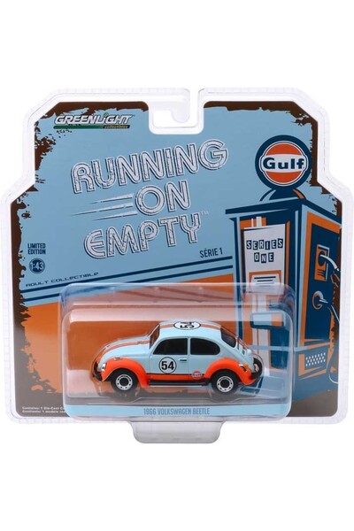 Greenlight Macheta auto, Running on Empty Series 1 - 1966 Volkswagen Beetle Gulf Oil Racer Solid Pack 1:43