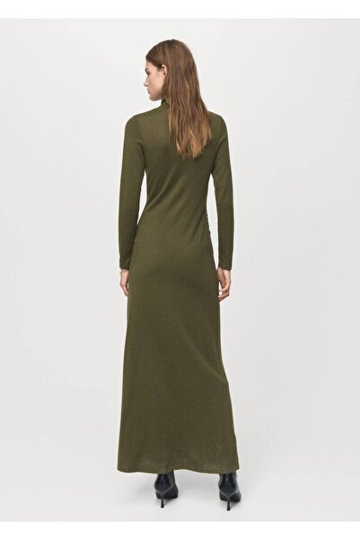MANGO Woman Yüksek yaka broş detaylı örgü elbise