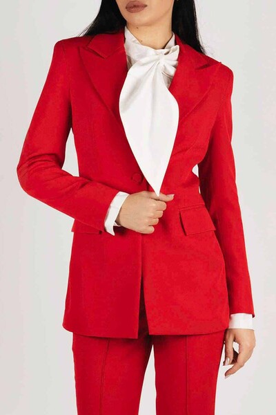 monarh Classic red suit