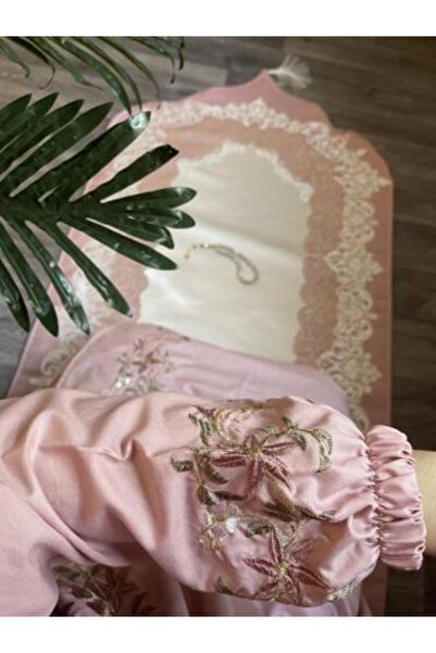 Lektara Prayer set (rug and garment)